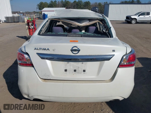 2015 Nissan Altima S with VIN 1N4AL3AP8FN309659, listed as a IAAI auction lot 41704516 with 172,330 mi miles and . Bid and sale history available at carsss.com. Image 15.