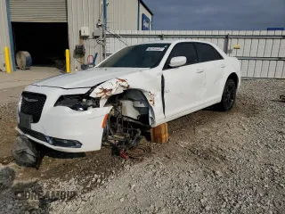 2019 Chrysler 300 S z VIN 2C3CCAGG2KH538294, wystawiony jako Copart lot #78039994 z przebiegiem 67 657 mil mil oraz Tytuł czysty. Historia ofert i sprzedaży dostępna na DreamBid. Obrazek 1.