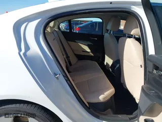 2018 Jaguar XE 25t with VIN SAJAR4FXXJCP31218, listed as a IAAI auction lot 41406848 with 117,538 mi miles. Bid and sale history available at carsss.com. Image 8.