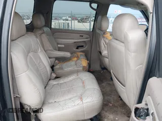 2002 Chevrolet Suburban LT with VIN 3GNFK16Z72G165792, listed as a IAAI auction lot 41921486 with 237,675 mi miles. Bid and sale history available at carsss.com. Image 8.