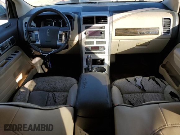 2009 Lincoln MKX with VIN 2LMDU68C09BJ01624, listed as a Copart auction lot 81172834 with Not Provided miles and Salvage Title. Bid and sale history available at carsss.com. Image 8.