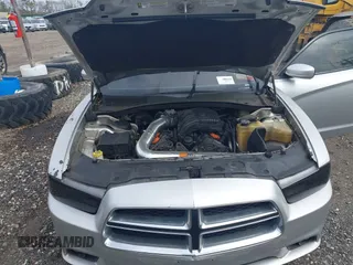2011 Dodge Charger SE z VIN 2B3CL3CG2BH613560, wystawiony jako IAAI lot #42014138 z przebiegiem Nie podano mil oraz . Historia ofert i sprzedaży dostępna na DreamBid. Obrazek 10.
