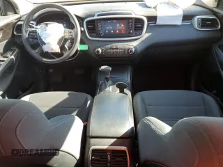 2020 Kia Sorento LX with VIN 5XYPG4A3XLG711889, listed as a Copart auction lot 49222015 with 23,435 mi miles and Salvage Title. Bid and sale history available at carsss.com. Image 8.