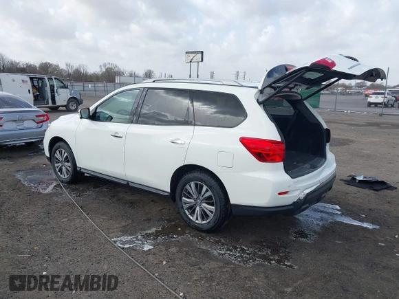 2020 Nissan Pathfinder SL z VIN 5N1DR2CM0LC608388, wystawiony jako IAAI lot #41822939 z przebiegiem 111 445 mil mil oraz . Historia ofert i sprzedaży dostępna na DreamBid. Obrazek 3.