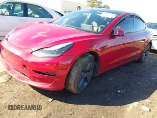 2023 Tesla Model 3 z VIN 5YJ3E1EA8PF463179, wystawiony jako IAAI lot #41738318 z przebiegiem 37 990 mil mil oraz . Historia ofert i sprzedaży dostępna na DreamBid. Obrazek 2.