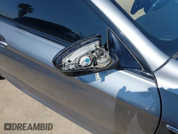 2013 BMW M6 with VIN WBSLX9C51DC968593, listed as a IAAI auction lot 42465979 with 88,010 mi miles and . Bid and sale history available at DreamBid. Image 19.