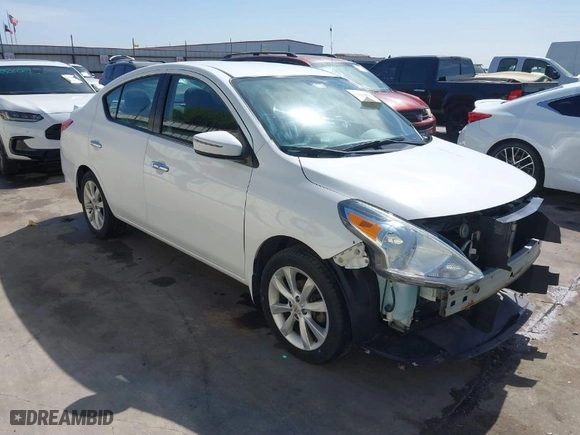 2017 Nissan Versa Sedan SV with VIN 3N1CN7AP9HL869944, listed as a IAAI auction lot 41829971 with 81,825 mi miles. Bid and sale history available at carsss.com. Image 1.
