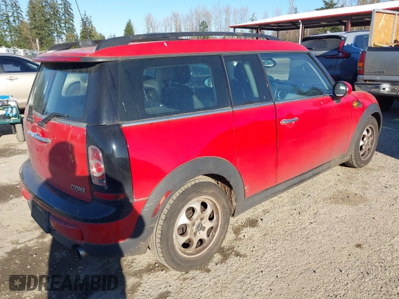 2012 MINI Clubman z VIN WMWZF3C54CT189265, wystawiony jako IAAI lot #41378532 z przebiegiem 95 999 mil mil oraz . Historia ofert i sprzedaży dostępna na DreamBid. Obrazek 4.