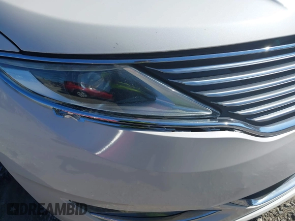 2014 Lincoln MKZ Hybrid with VIN 3LN6L2LU6ER835342, listed as a IAAI auction lot 42741532 with 156,580 mi miles and . Bid and sale history available at DreamBid. Image 6.