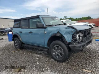 2021 Ford Bronco z VIN 1FMDE5BH0MLA96747, wystawiony jako Copart lot #57060985 z przebiegiem 37 048 mil mil oraz Szkoda całkowita • Salvage title. Historia ofert i sprzedaży dostępna na DreamBid. Obrazek 4.