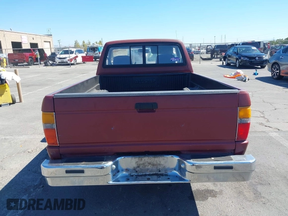1988 Toyota Pickup с VIN JT4RN50A6J5133493, выставлен на аукционе IAAI как лот 40299081 с пробегом 105 705 миль миль и . История ставок и продаж доступна на DreamBid. Изображение 15.