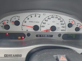 2005 Ford Explorer Sport Trac XLS z VIN 1FMZU67K75UA17668, wystawiony jako IAAI lot #42496291 z przebiegiem 246 269 mil mil oraz . Historia ofert i sprzedaży dostępna na DreamBid. Obrazek 7.