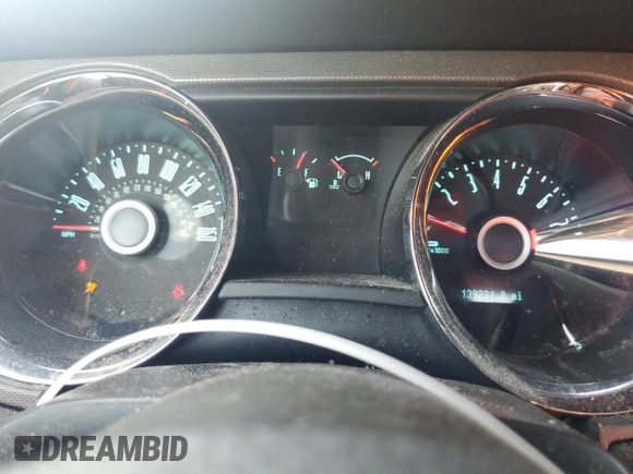 2014 Ford Mustang V6 with VIN 1ZVBP8AM5E5286617, listed as a Copart auction lot 61074515 with 139,231 mi miles and Salvage title. Bid and sale history available at DreamBid. Image 9.