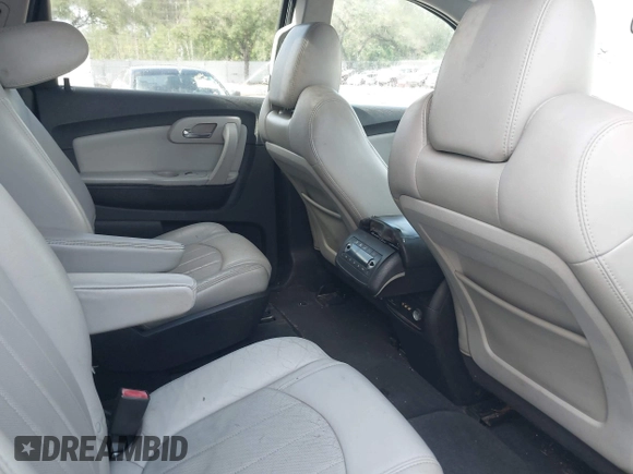 2011 Chevrolet Traverse LTZ z VIN 1GNKVLED9BJ392357, wystawiony jako IAAI lot #42155624 z przebiegiem Nie podano mil oraz . Historia ofert i sprzedaży dostępna na DreamBid. Obrazek 8.
