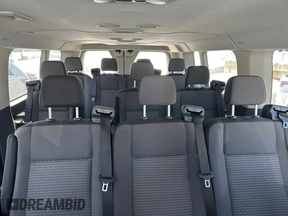 2024 Ford Transit Passenger XL с VIN 1FBAX2YG8RKA21603, выставлен на аукционе Copart как лот 44740795 с пробегом 10 961 миль миль и На запчасти • Non repairable. История ставок и продаж доступна на DreamBid. Изображение 6.