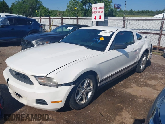 2012 Ford Mustang Premium z VIN 1ZVBP8AM5C5206875, wystawiony jako IAAI lot #42400805 z przebiegiem 178 011 mil mil oraz . Historia ofert i sprzedaży dostępna na DreamBid. Obrazek 17.