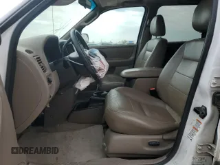 2002 Ford Escape Limited with VIN 1FMCU04152KA44793, listed as a Copart auction lot 68383364 with 226,859 mi miles and Salvage Title. Bid and sale history available at carsss.com. Image 7.