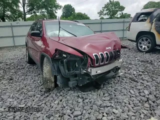 2016 Jeep Cherokee Sport z VIN 1C4PJLAS4GW329806, wystawiony jako Copart lot #56226425 z przebiegiem Nie podano mil oraz Szkoda całkowita • Salvage title. Historia ofert i sprzedaży dostępna na DreamBid. Obrazek 13.