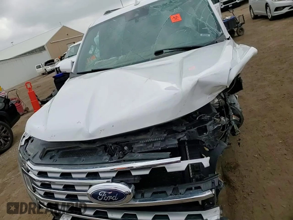 2019 Ford Expedition Limited with VIN 1FMJU2AT5KEA21165, listed as a Copart auction lot 59601525 with 119,482 mi miles and Salvage title. Bid and sale history available at DreamBid. Image 14.