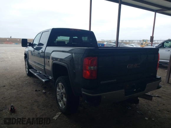 2017 GMC Sierra 2500HD SLT with VIN 1GT12TEY3HF232700, listed as a IAAI auction lot 41381275 with 217,148 mi miles. Bid and sale history available at carsss.com. Image 3.