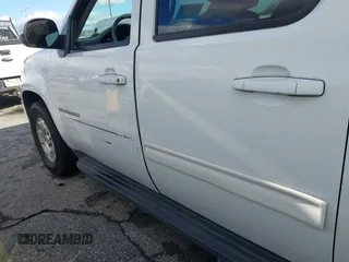 2010 Chevrolet Suburban LT with VIN 1GNUCJE05AR210539, listed as a IAAI auction lot 41805107 with 166,305 mi miles and . Bid and sale history available at DreamBid. Image 17.