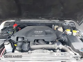 2020 Jeep Wrangler Unlimited Rubicon с VIN 1C4JJXFM4LW100382, выставлен на аукционе IAAI как лот 42338687 с пробегом Не указан миль и . История ставок и продаж доступна на DreamBid. Изображение 10.