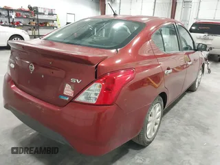 2016 Nissan Versa S z VIN 3N1CN7AP4GL804482, wystawiony jako IAAI lot #42145411 z przebiegiem 140 780 mil mil oraz . Historia ofert i sprzedaży dostępna na DreamBid. Obrazek 4.