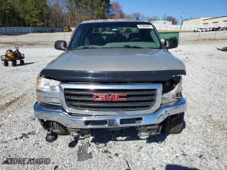 2006 GMC Sierra 1500 SLT with VIN 2GTEK13T861125725, listed as a Copart auction lot 45386465 with 296,448 mi miles and Salvage Title. Bid and sale history available at carsss.com. Image 5.