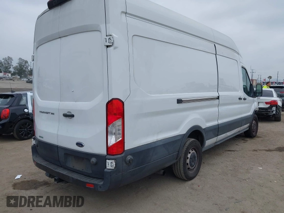 2020 Ford Transit с VIN 1FTBW3XG8LKA54375, выставлен на аукционе IAAI как лот 42336626 с пробегом 140 247 миль миль и . История ставок и продаж доступна на DreamBid. Изображение 4.
