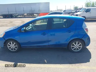 2013 Toyota Prius One with VIN JTDKDTB38D1544445, listed as a IAAI auction lot 42158624 with 249,997 mi miles. Bid and sale history available at carsss.com. Image 14.