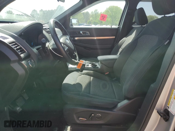 2018 Ford Explorer XLT z VIN 1FM5K7DHXJGB04184, wystawiony jako Copart lot #52551795 z przebiegiem 46 197 mil mil oraz Szkoda całkowita • Salvage title. Historia ofert i sprzedaży dostępna na DreamBid. Obrazek 7.