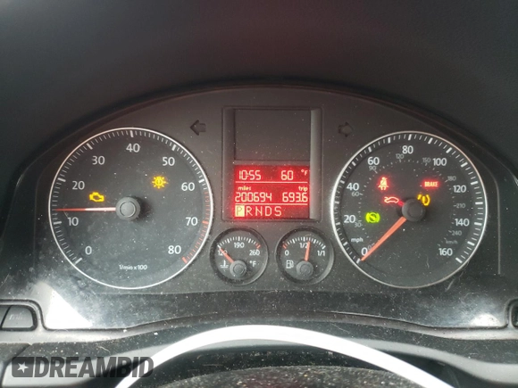 2008 Volkswagen Jetta SE with VIN 3VWRZ71K38M025776, listed as a Copart auction lot 55985785 with 200,694 mi miles and Salvage title. Bid and sale history available at DreamBid. Image 9.