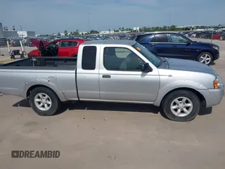 2004 Nissan Frontier XE z VIN 1N6DD26T74C456243, wystawiony jako IAAI lot #42254358 z przebiegiem 217 583 mil mil oraz . Historia ofert i sprzedaży dostępna na DreamBid. Obrazek 14.