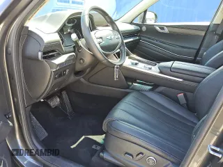 2024 Genesis GV80 z VIN KMUHBDSB8RU202476, wystawiony jako Copart lot #56059255 z przebiegiem 25 784 mil mil oraz Tytuł czysty. Historia ofert i sprzedaży dostępna na DreamBid. Obrazek 7.