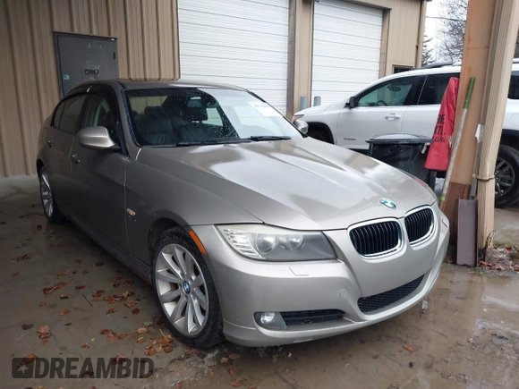 2011 BMW 3 Series 328i xDrive with VIN WBAPK7G53BNN49259, listed as a IAAI auction lot 41132387 with 135,398 mi miles. Bid and sale history available at carsss.com. Image 1.