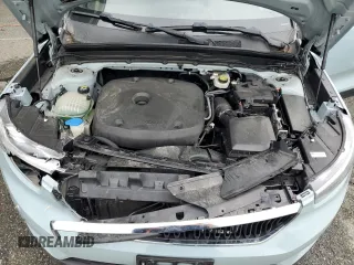 2019 Volvo XC40 Momentum with VIN YV4162XZ8K2019466, listed as a Copart auction lot 58828695 with 81,211 mi miles and Clean title. Bid and sale history available at DreamBid. Image 12.