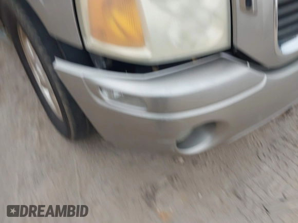 2002 GMC Envoy SLT with VIN 1GKDT13S522420800, listed as a IAAI auction lot 41624195 with 255,745 mi miles. Bid and sale history available at carsss.com. Image 14.