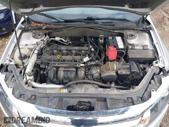 2011 Ford Fusion SE with VIN 3FAHP0HA8BR273529, listed as a IAAI auction lot 41890616 with 85,486 mi miles. Bid and sale history available at carsss.com. Image 10.