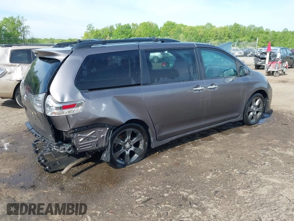 2015 Toyota Sienna SE с VIN 5TDXK3DC5FS640306, выставлен на аукционе IAAI как лот 42109088 с пробегом 162 383 миль миль и . История ставок и продаж доступна на DreamBid. Изображение 4.