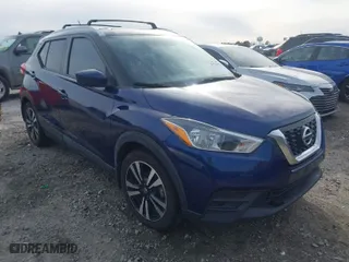 2019 Nissan Kicks SV with VIN 3N1CP5CU8KL557557, listed as a IAAI auction lot 41725802 with 94,023 mi miles. Bid and sale history available at carsss.com. Image 1.