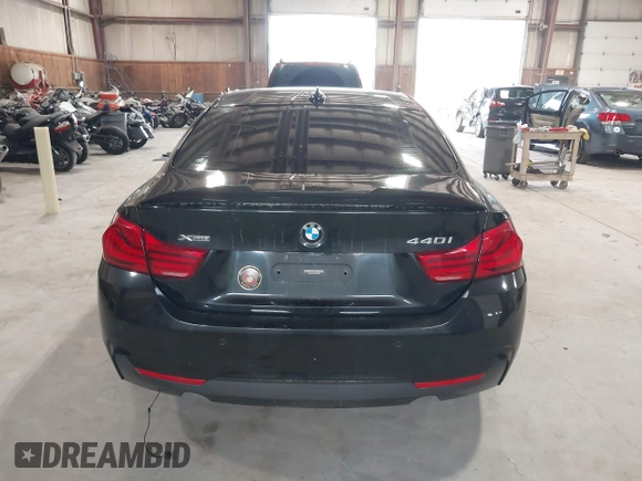 2018 BMW 4 Series 440i xDrive z VIN WBA4W9C50JAC99285, wystawiony jako IAAI lot #42491305 z przebiegiem 153 879 mil mil oraz . Historia ofert i sprzedaży dostępna na DreamBid. Obrazek 16.