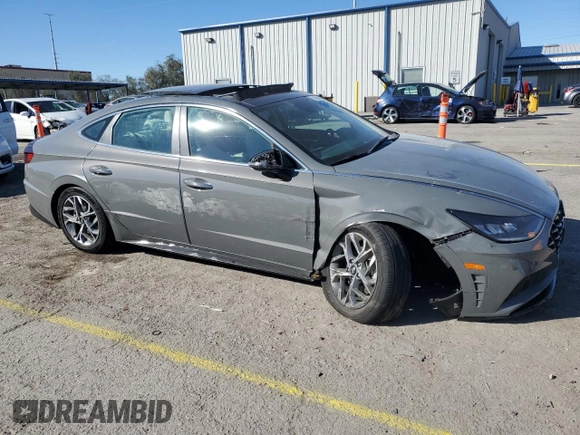2023 Hyundai Sonata SEL z VIN KMHL14JA3PA272017, wystawiony jako Copart lot #46480155 z przebiegiem 84 460 mil mil oraz Szkody całkowita. Historia ofert i sprzedaży dostępna na DreamBid. Obrazek 4.