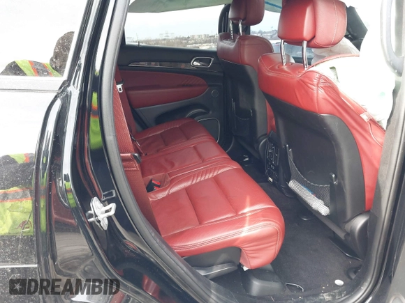 2017 Jeep Grand Cherokee SRT with VIN 1C4RJFDJ7HC641926, listed as a IAAI auction lot 41272215 with 117,667 mi miles. Bid and sale history available at carsss.com. Image 8.