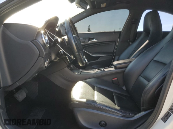 2014 Mercedes-Benz CLA 250 with VIN WDDSJ4EB4EN111884, listed as a Copart auction lot 49444735 with 111,618 mi miles and Salvage title. Bid and sale history available at DreamBid. Image 7.