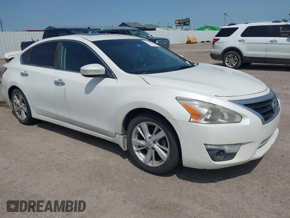 2015 Nissan Altima 2.5 z VIN 1N4AL3AP1FC594152, wystawiony jako IAAI lot #42392043 z przebiegiem 205 410 mil mil oraz . Historia ofert i sprzedaży dostępna na DreamBid. Obrazek 1.