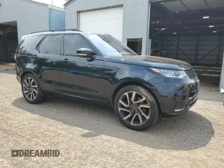 2017 Land Rover Discovery HSE Luxury with VIN SALRHBBV1HA026657, listed as a Copart auction lot 64478634 with 31,050 mi miles and Non Repairable. Bid and sale history available at carsss.com. Image 4.