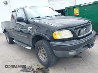 2002 Ford F-150 XL с VIN 1FTRX18L22NB52780, выставлен на аукционе IAAI как лот 42260958 с пробегом 251 112 миль миль и . История ставок и продаж доступна на DreamBid. Изображение 1.