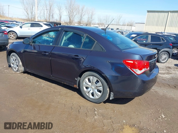 2014 Chevrolet Cruze LS with VIN 1G1PA5SG2E7329311, listed as a IAAI auction lot 40725106 with 95,222 mi miles and . Bid and sale history available at DreamBid. Image 3.