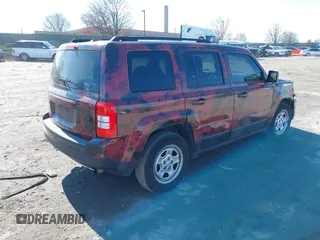2017 Jeep Patriot Sport with VIN 1C4NJPBA1HD149040, listed as a IAAI auction lot 41875505 with 124,125 mi miles and . Bid and sale history available at DreamBid. Image 4.