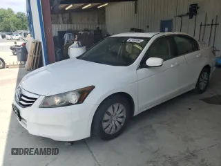 2011 Honda Accord LX z VIN 1HGCP2F39BA078037, wystawiony jako Copart lot #57603685 z przebiegiem 108 970 mil mil oraz Szkoda całkowita • Salvage title. Historia ofert i sprzedaży dostępna na DreamBid. Obrazek 1.